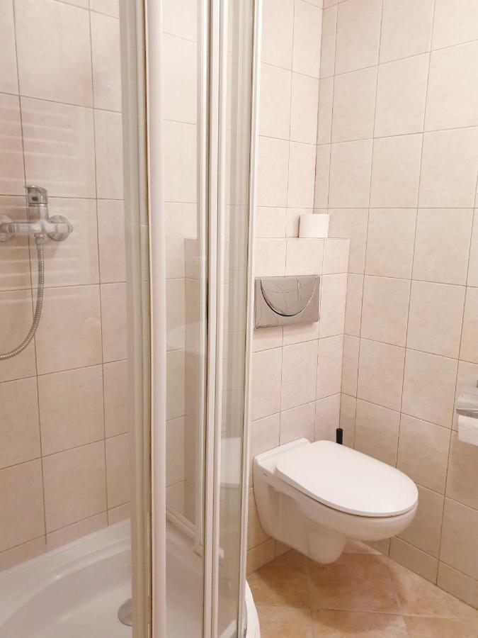 Palac Pod Kampinosem - Blisko Warszawy Leszno  Buitenkant foto